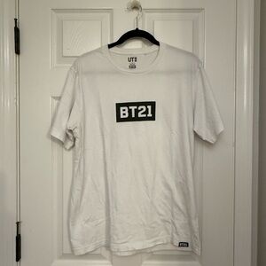 Uniqlo White Short Sleeve Tee